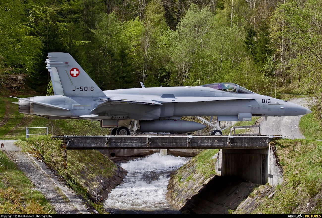 Name:  215218.jpg
Views: 234
Size:  894.8 KB