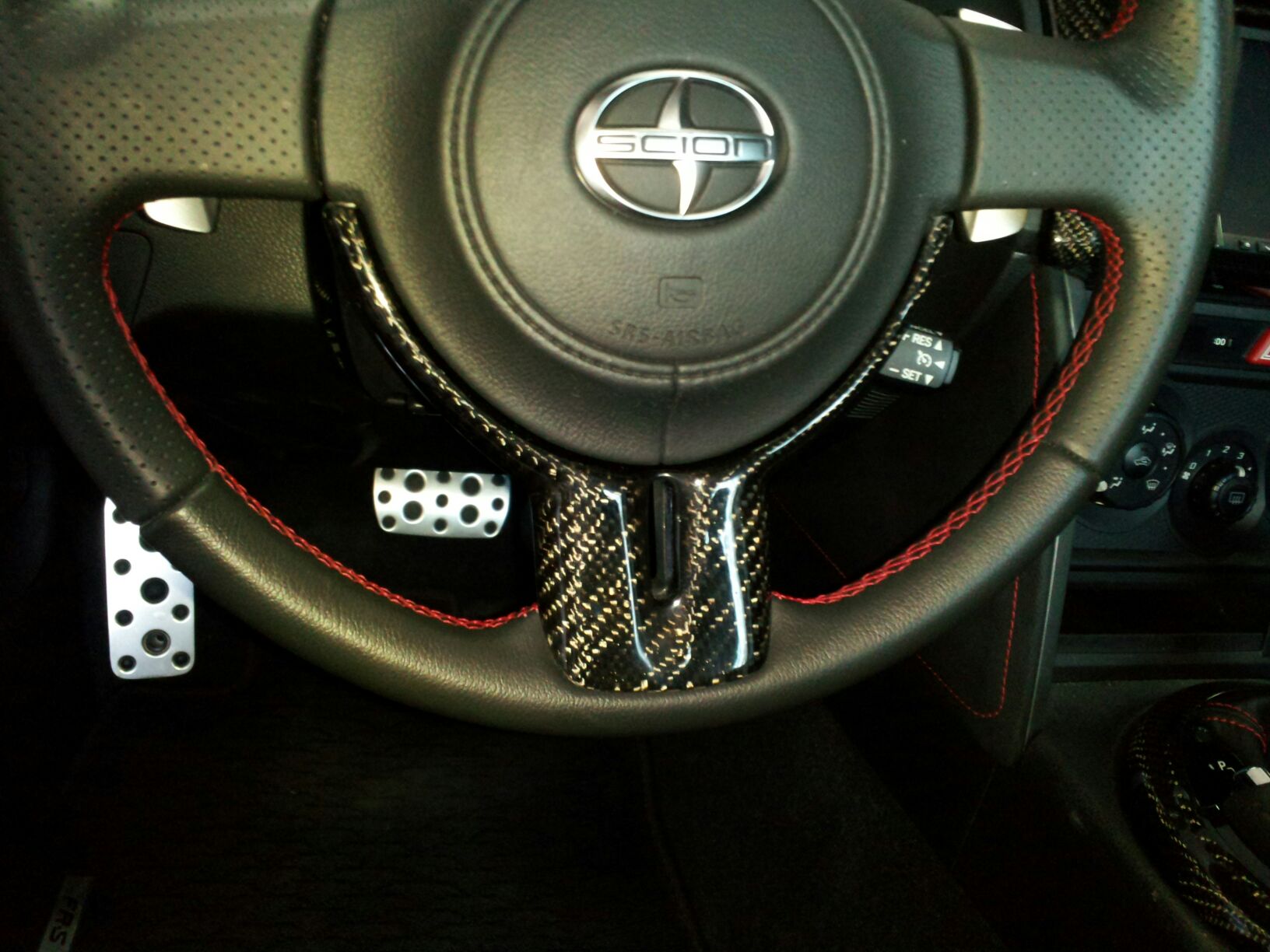 Name:  FR-S steering wheel.jpg
Views: 4101
Size:  212.8 KB