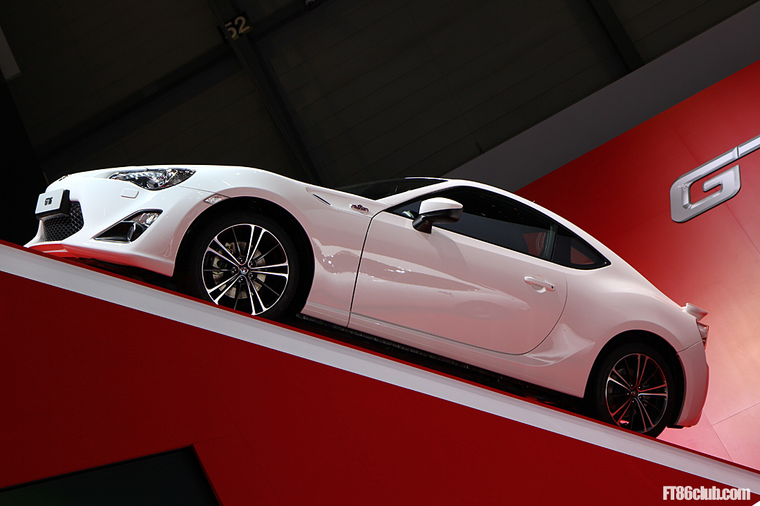 Name:  IMG_7770.JPG
Views: 16476
Size:  226.1 KB