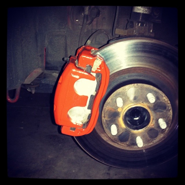 Name:  Front brakes painted red.jpg
Views: 14077
Size:  76.4 KB