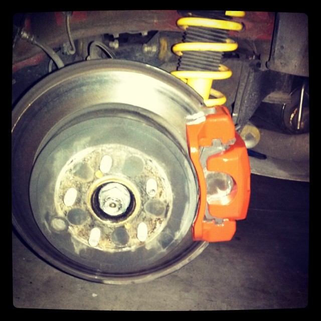 Name:  Rear brakes painted red.jpg
Views: 14309
Size:  91.3 KB