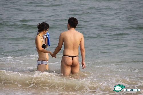 Name:  man-thong-beach-china-01.jpg
Views: 356
Size:  29.6 KB