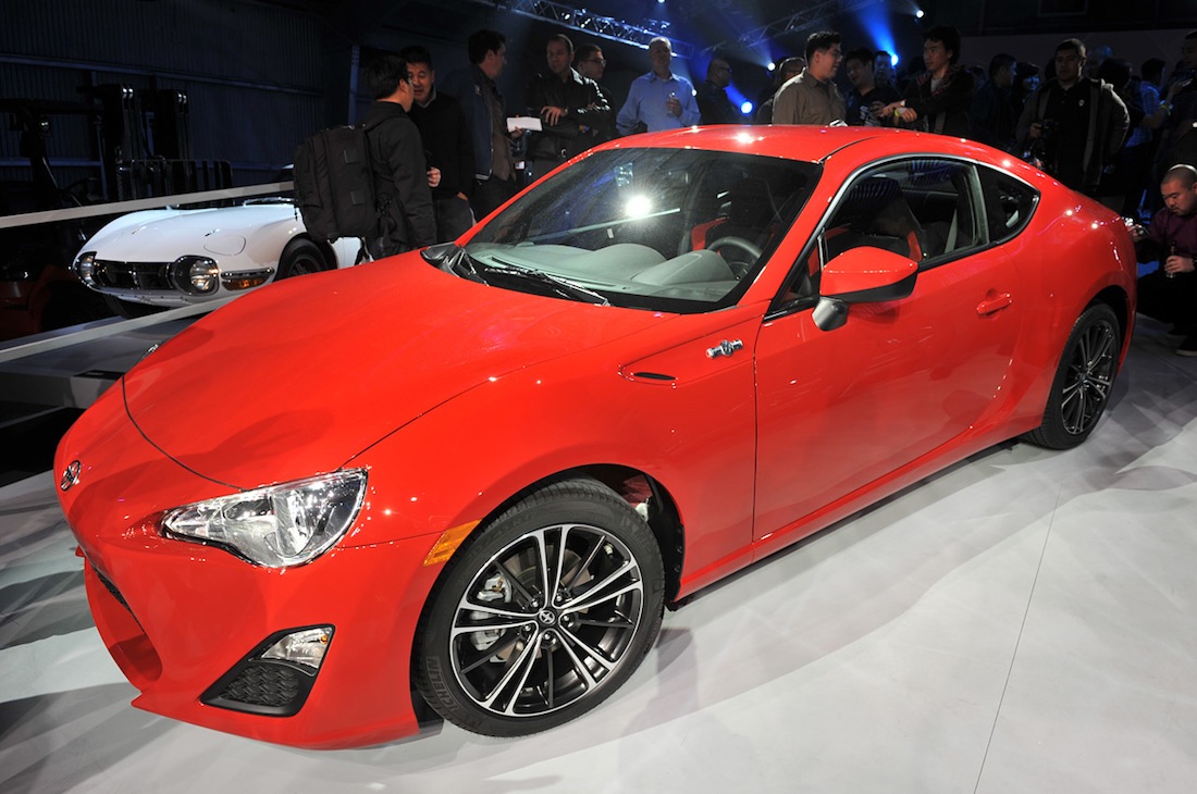 Name:  05-scion-fr-s-debut.jpg
Views: 23677
Size:  207.2 KB