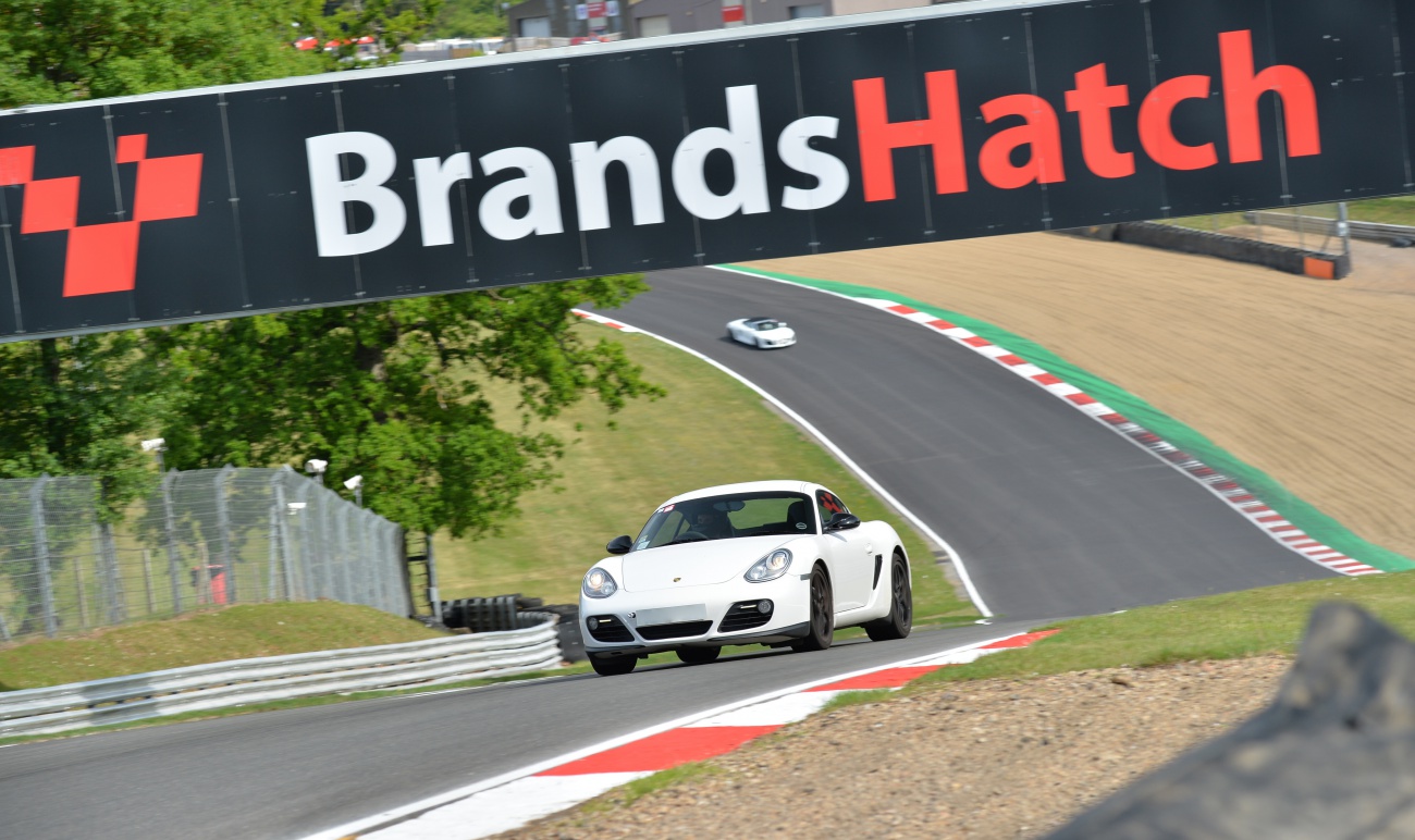 Name:  Cayman_BrandsHatch_clean.jpg
Views: 816
Size:  304.6 KB