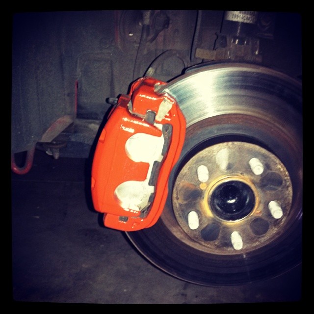 Name:  Front brakes painted red.jpg
Views: 14037
Size:  76.4 KB