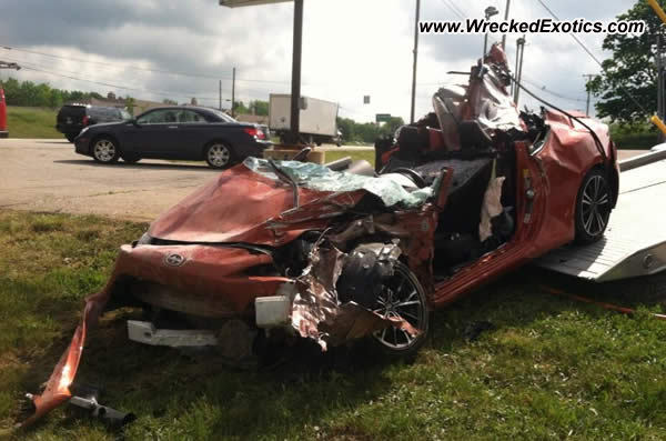 Name:  scion-fr-s-crash-us.jpg
Views: 476
Size:  46.0 KB