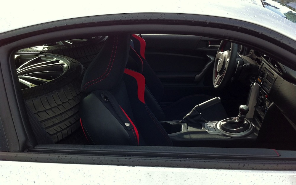 Name:  2013-Scion-FR-S-passenger-window.jpg
Views: 13273
Size:  149.7 KB